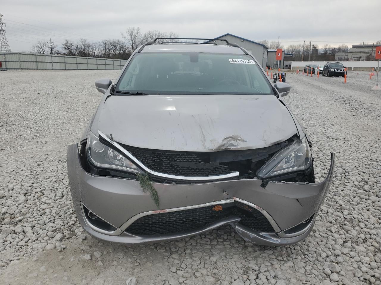 2017 Chrysler Pacifica - Image 5