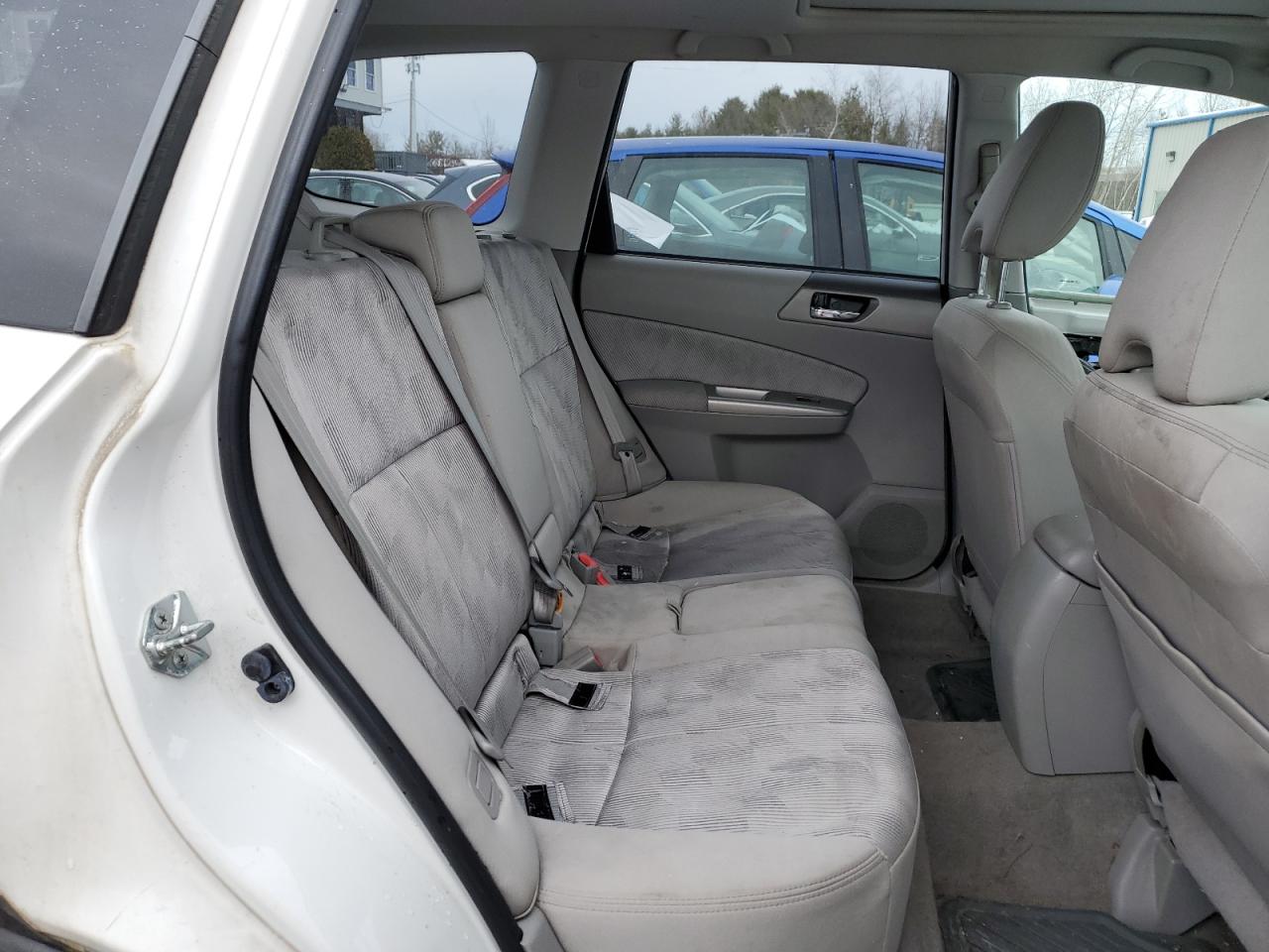 2010 Subaru Forester - Image 11