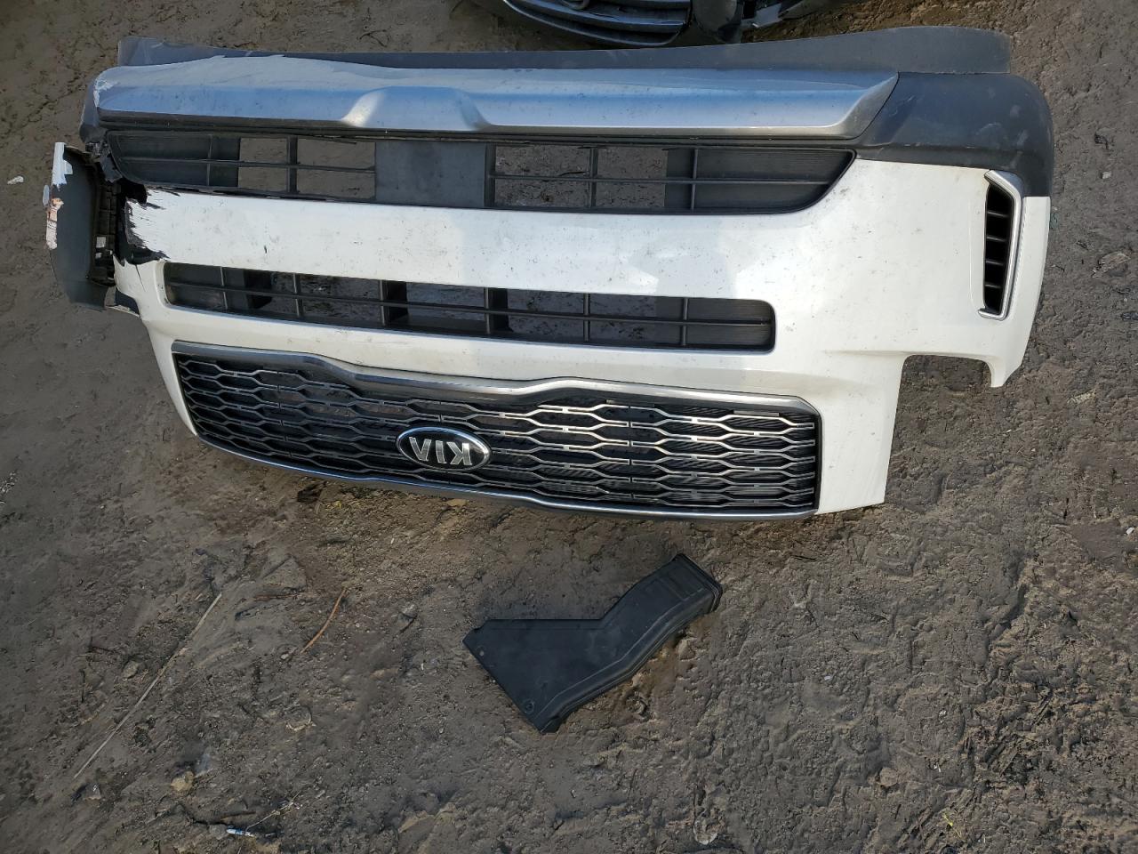 2020 Kia Telluride - Image 13