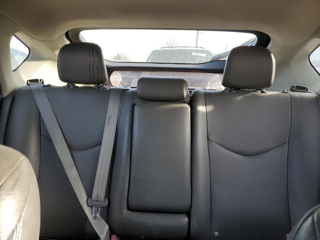 2011 Toyota Prius - Image 10