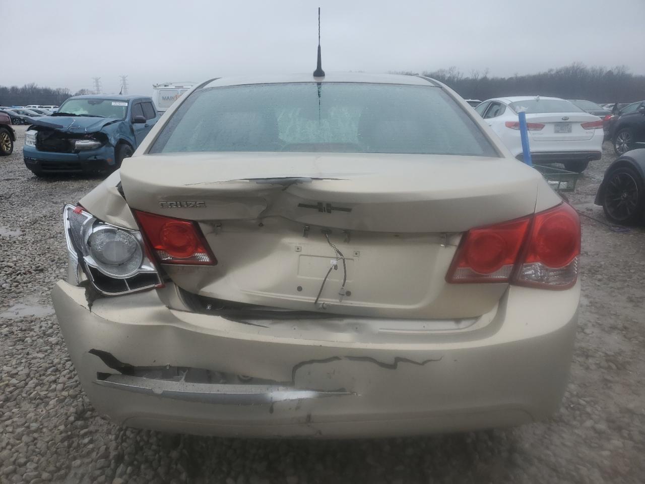 2012 Chevrolet Cruze - Image 6
