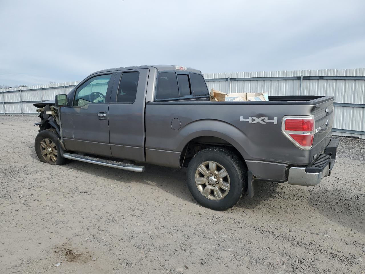 2010 Ford F-150 - Image 2