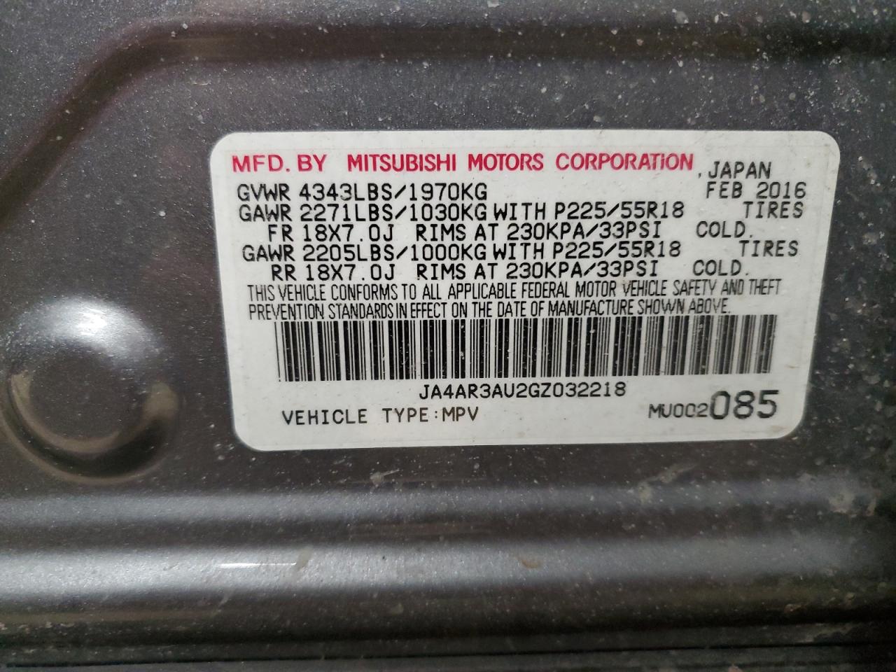 2016 Mitsubishi Outlander - Image 16
