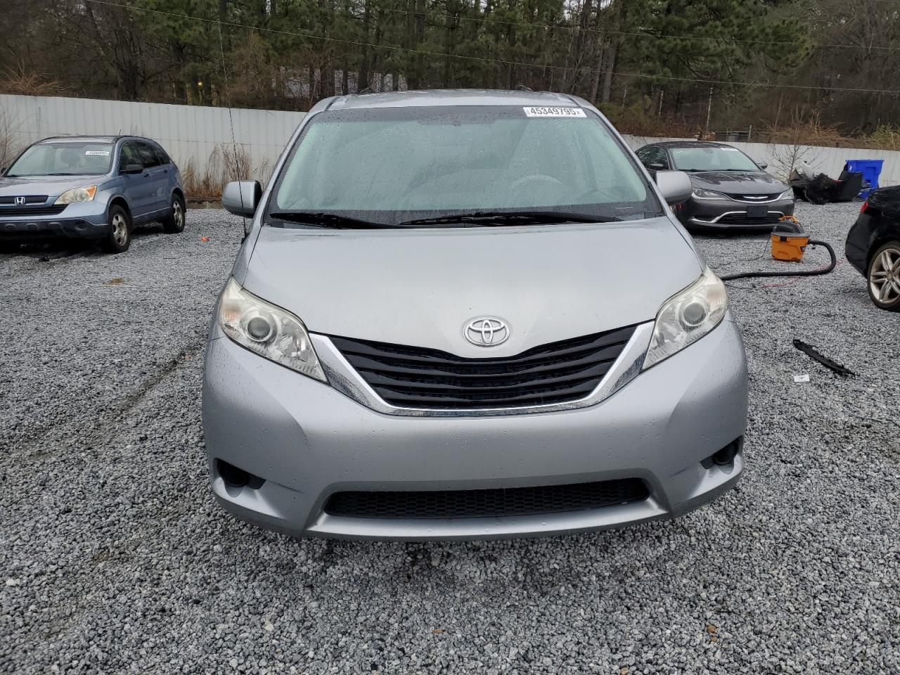 2013 Toyota Sienna - Image 5