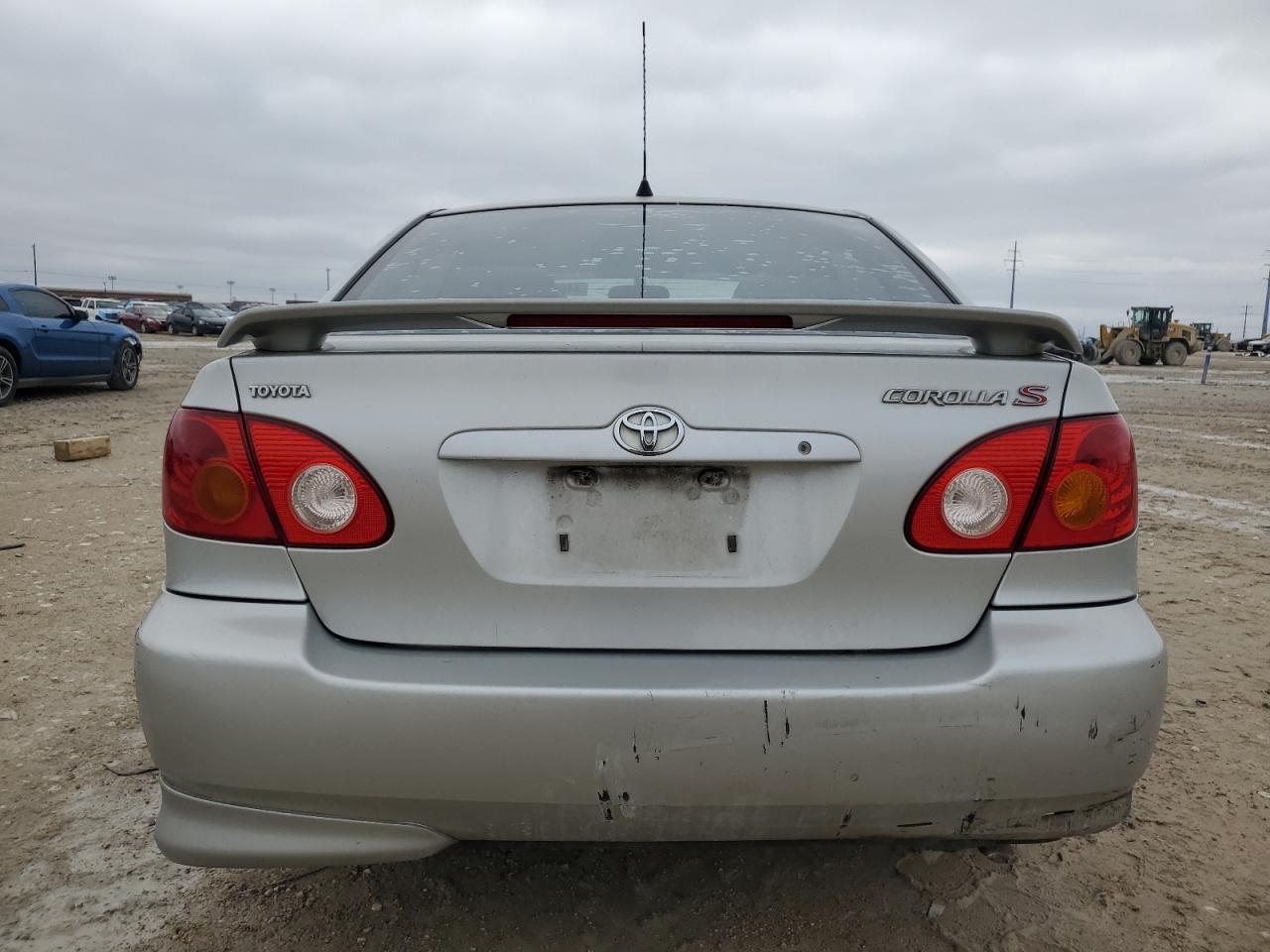 2004 Toyota Corolla - Image 6