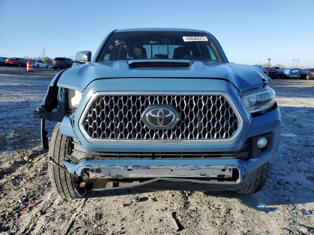 2019 Toyota Tacoma - Image 5