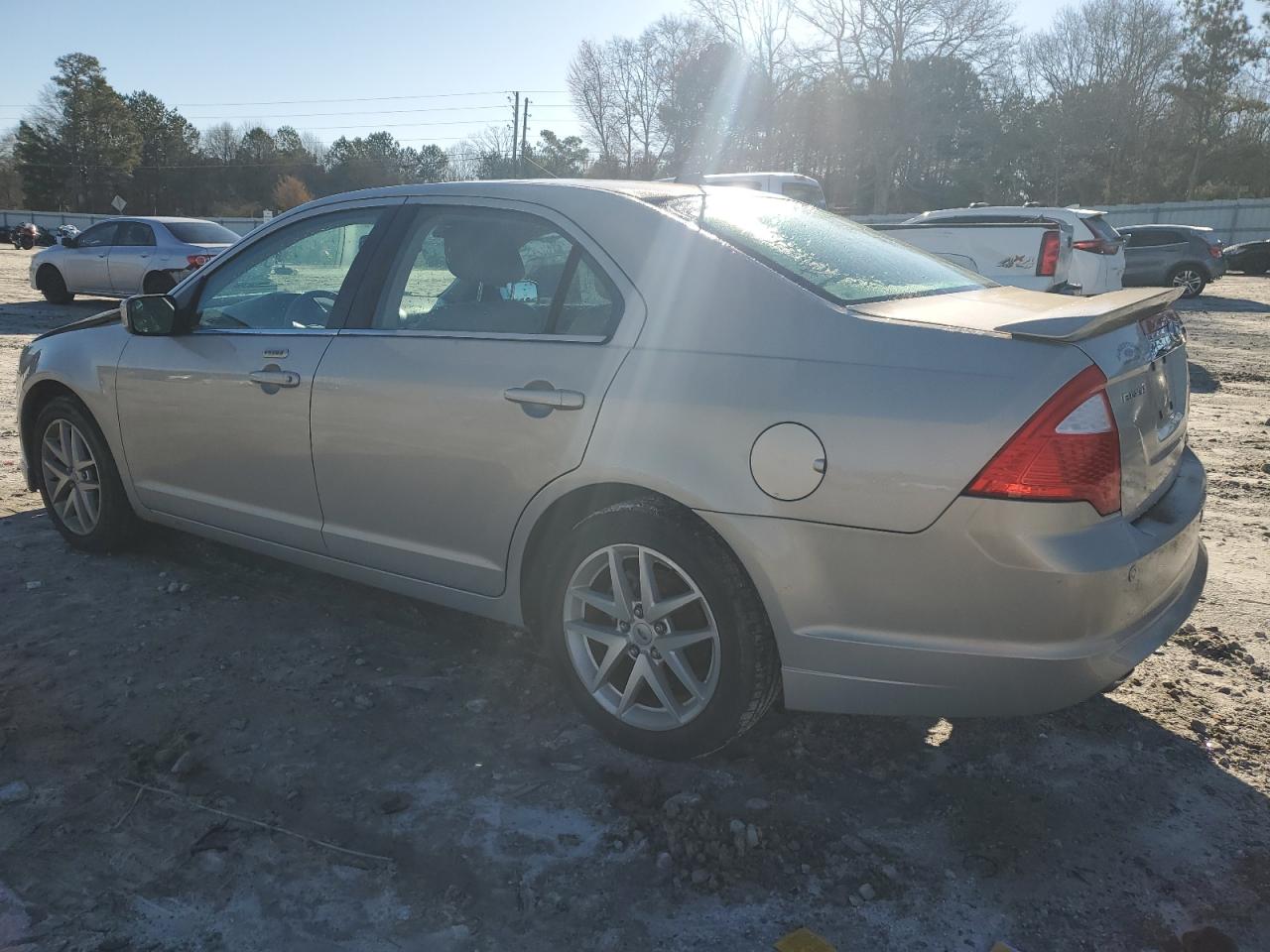 2010 Ford Fusion - Image 2