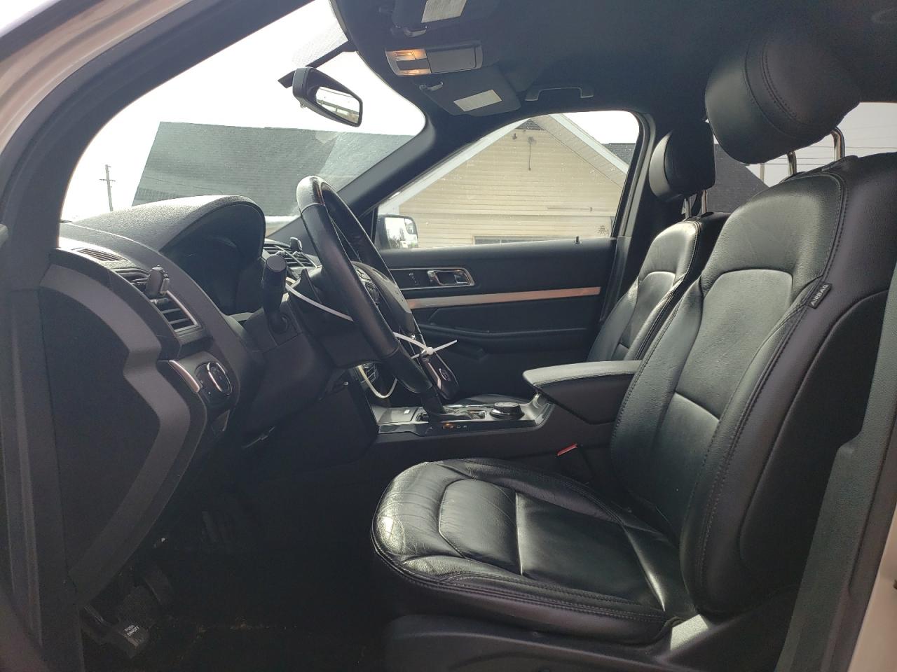 2017 Ford Explorer - Image 7