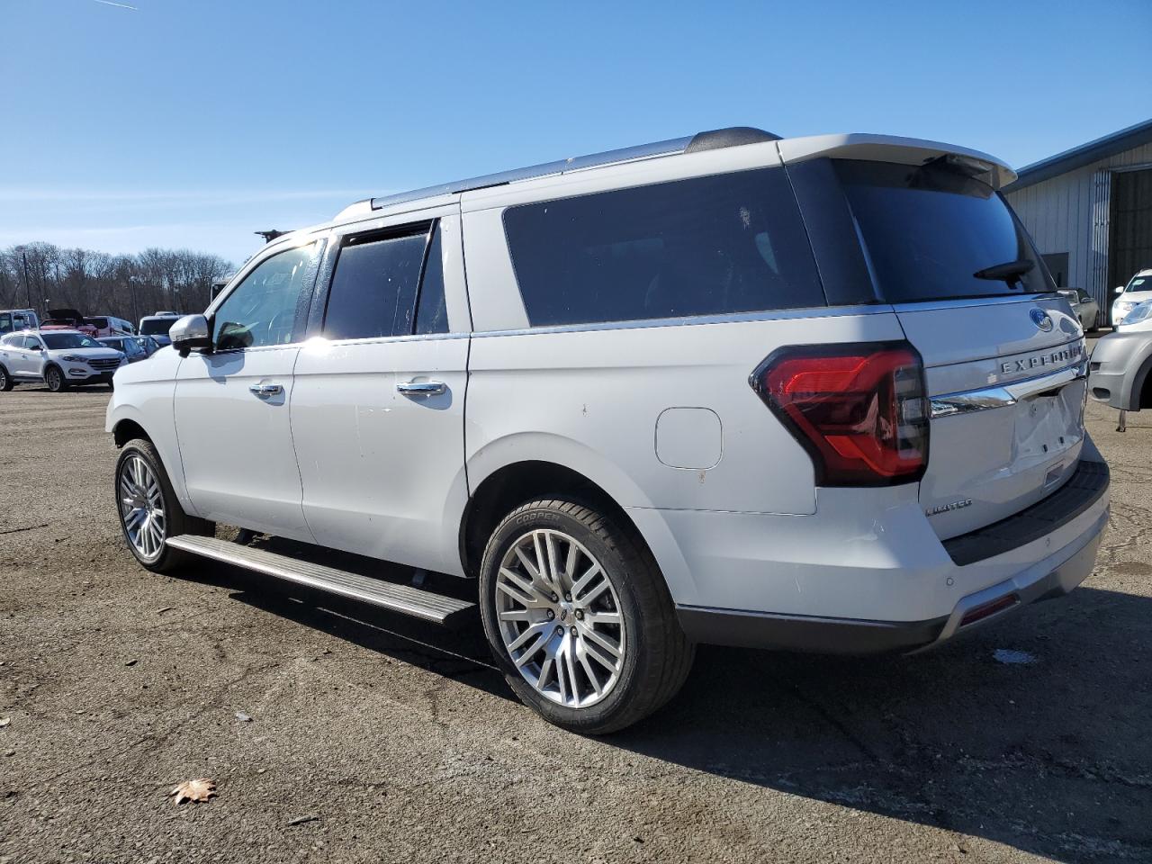 2023 Ford Expedition - Image 2