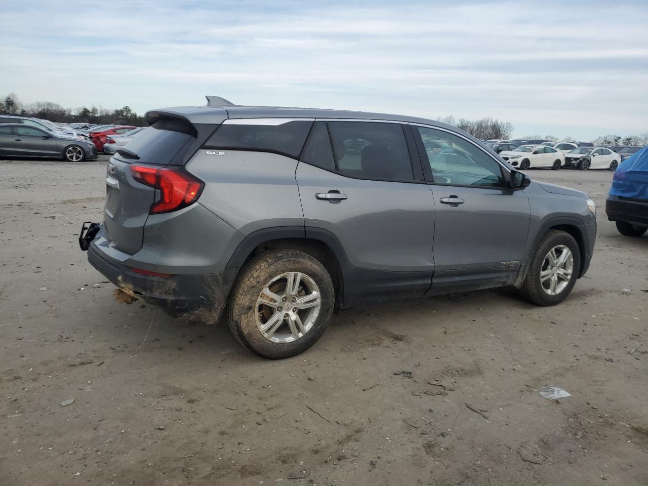 2020 GMC Terrain - Image 3
