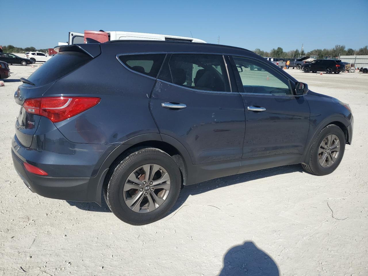 2014 Hyundai Santa Fe - Image 3