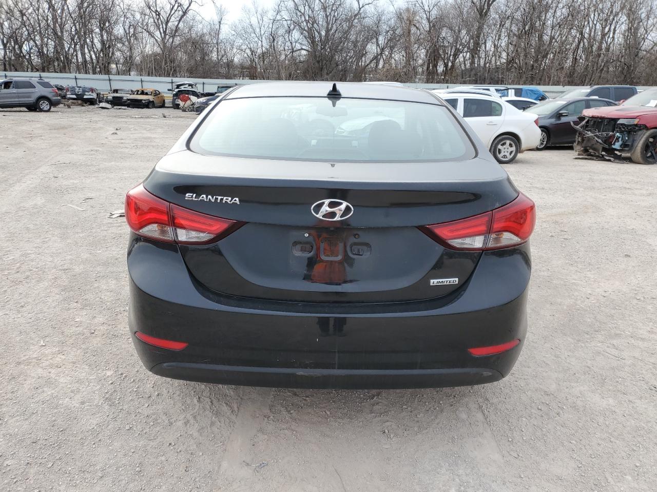 2015 Hyundai Elantra - Image 6