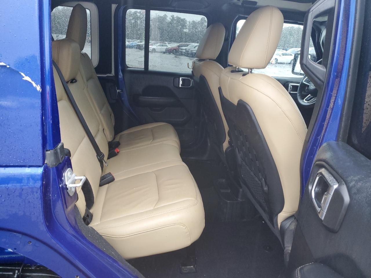 2018 Jeep Wrangler - Image 11