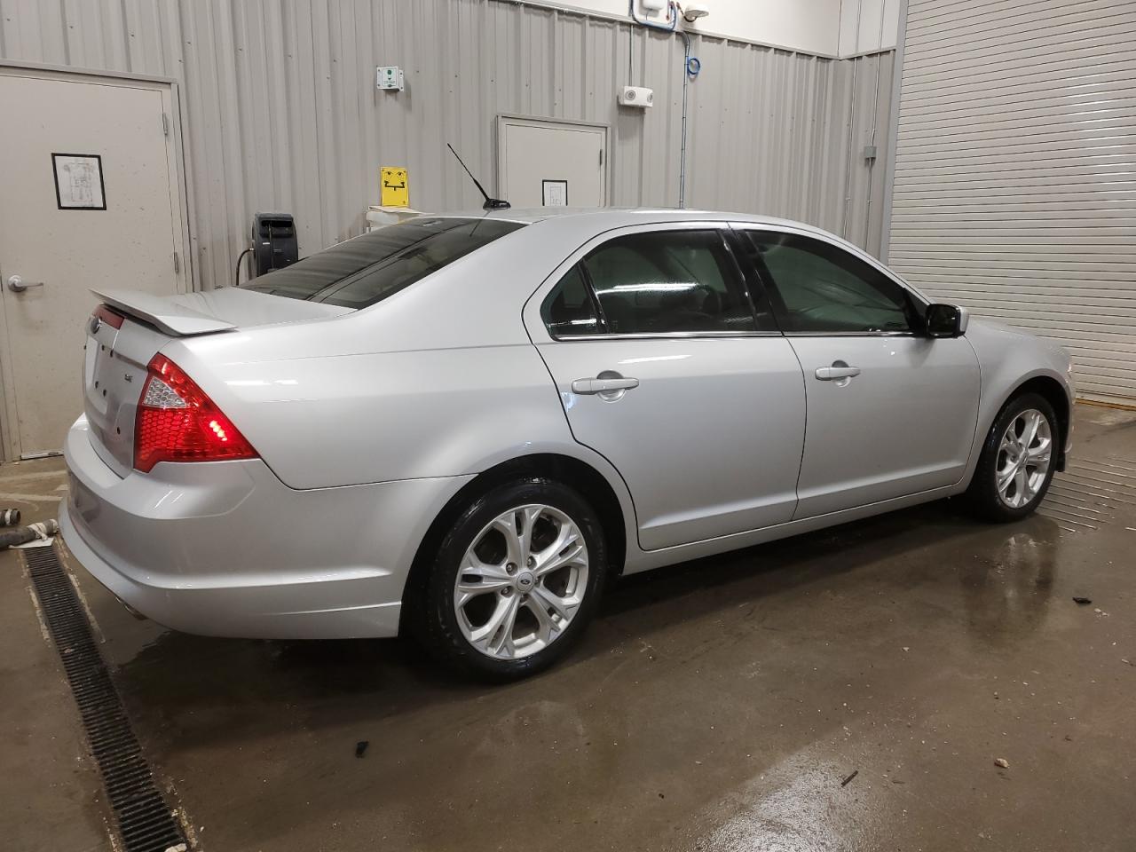 2012 Ford Fusion - Image 3