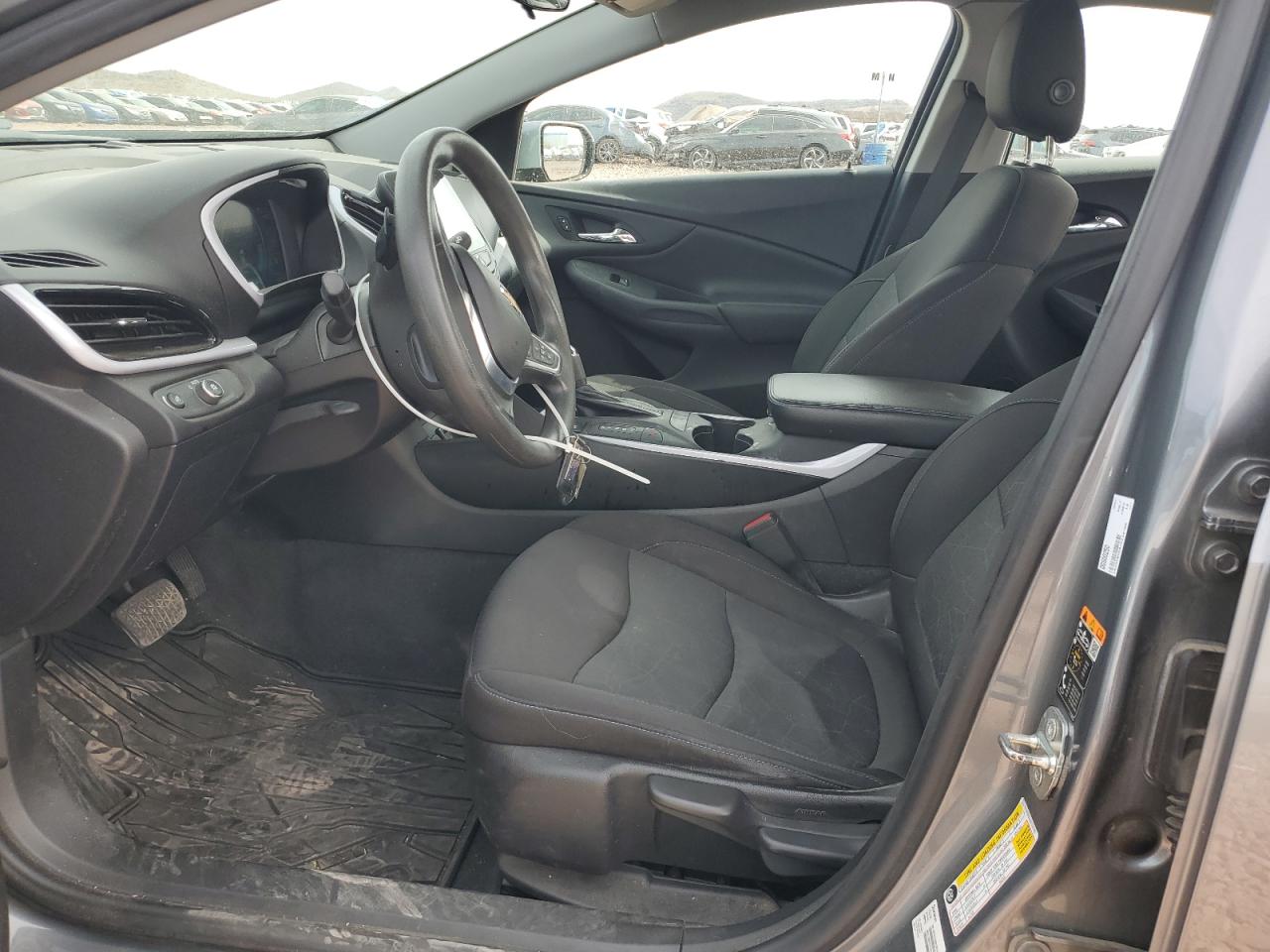 2018 Chevrolet Volt - Image 7