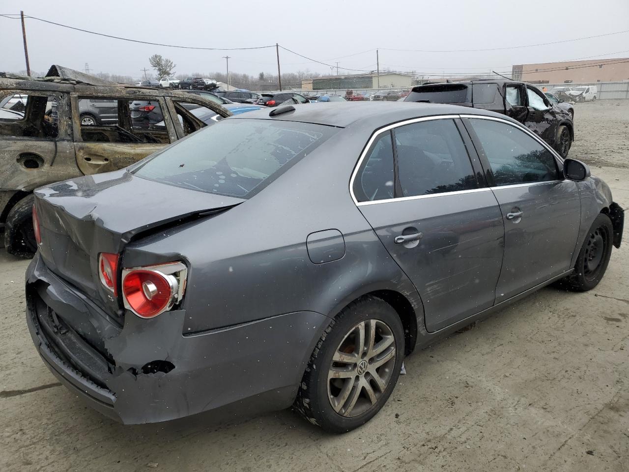 2006 Volkswagen Jetta - Image 3