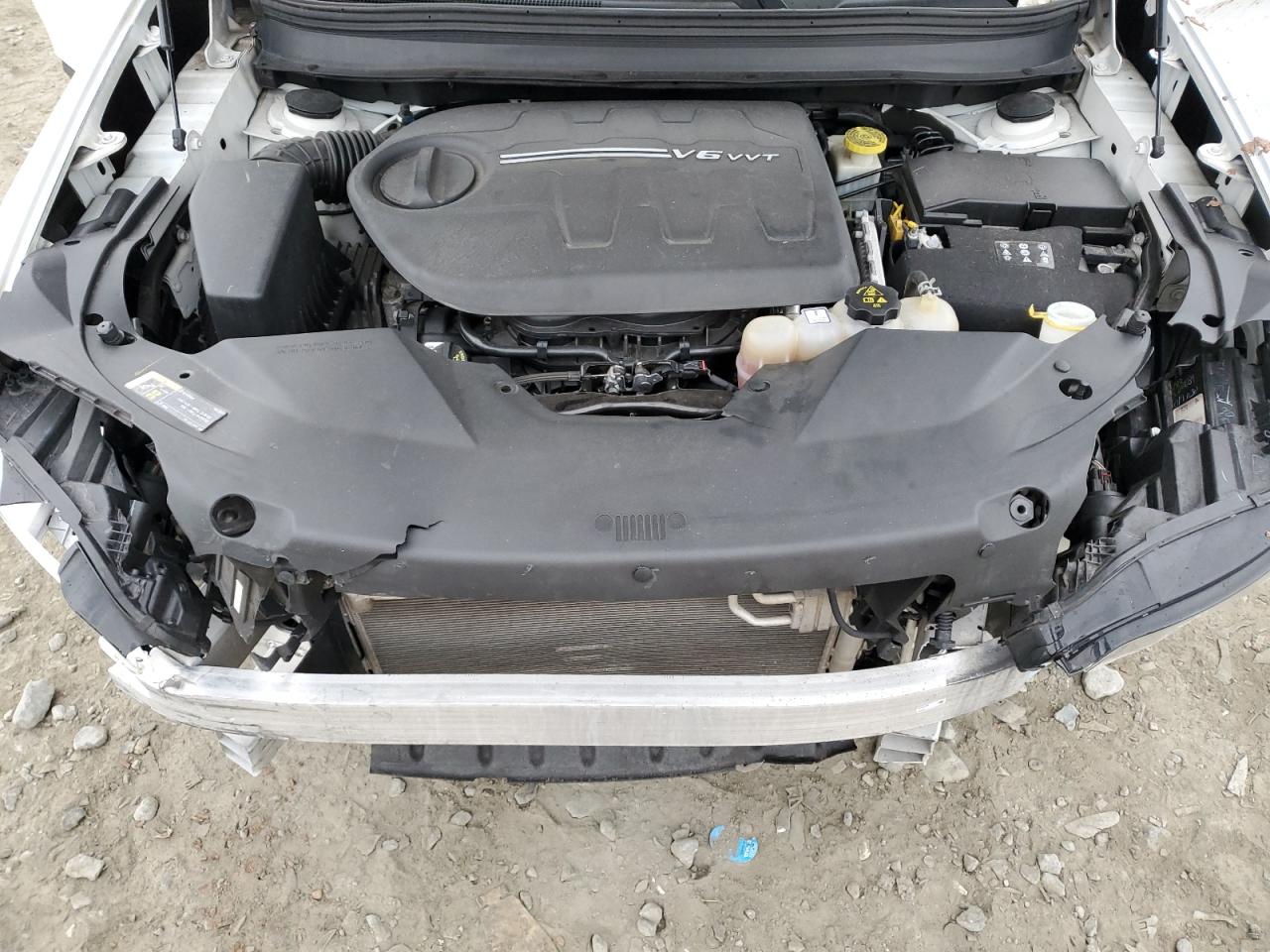 2019 Jeep Grand Cherokee - Image 11