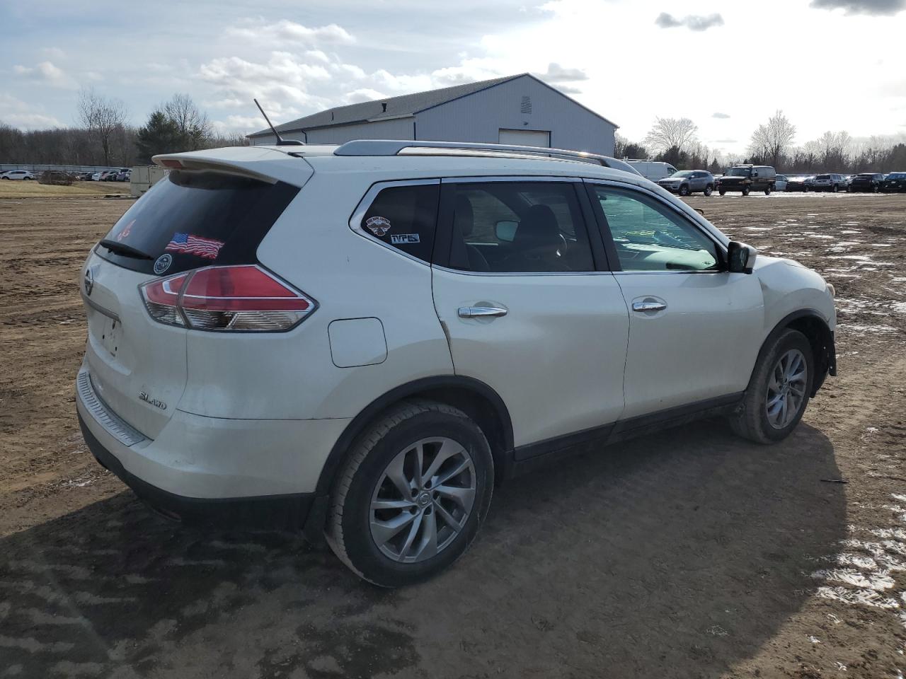 2015 Nissan Rogue - Image 3
