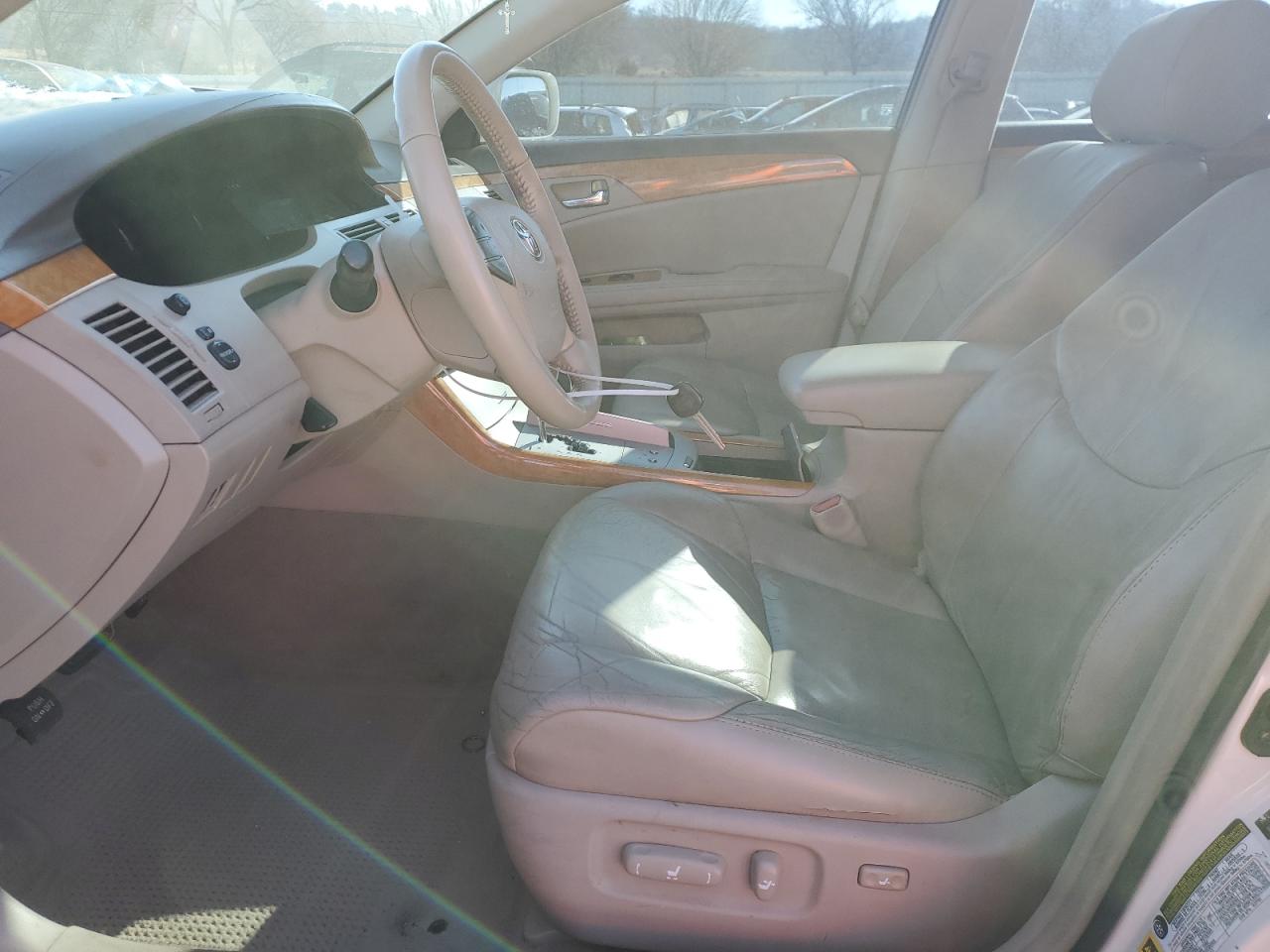 2006 Toyota Avalon - Image 7