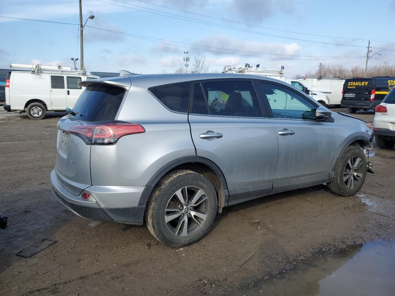 2018 Toyota RAV 4 - Image 3
