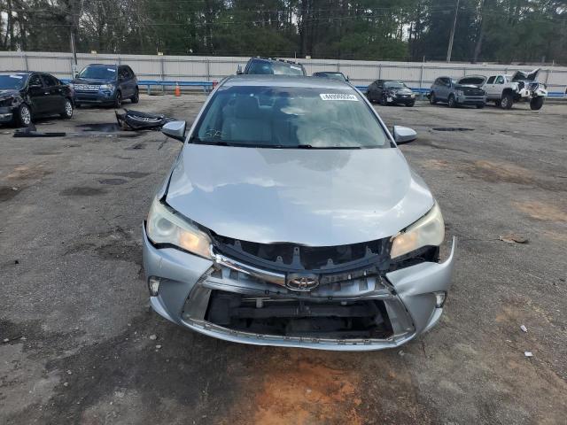  TOYOTA CAMRY 2015 Серебристый