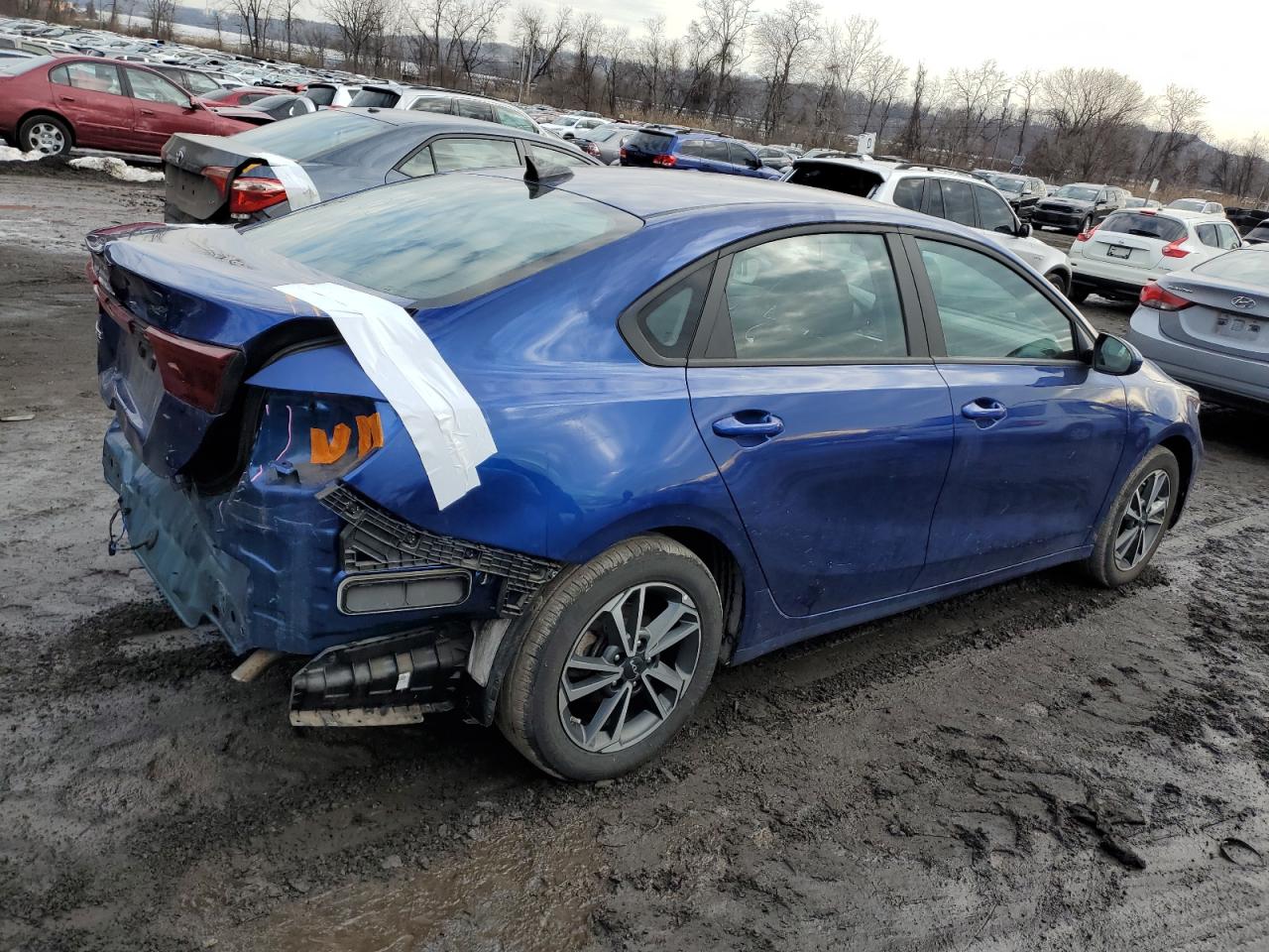 2023 Kia Forte - Image 3