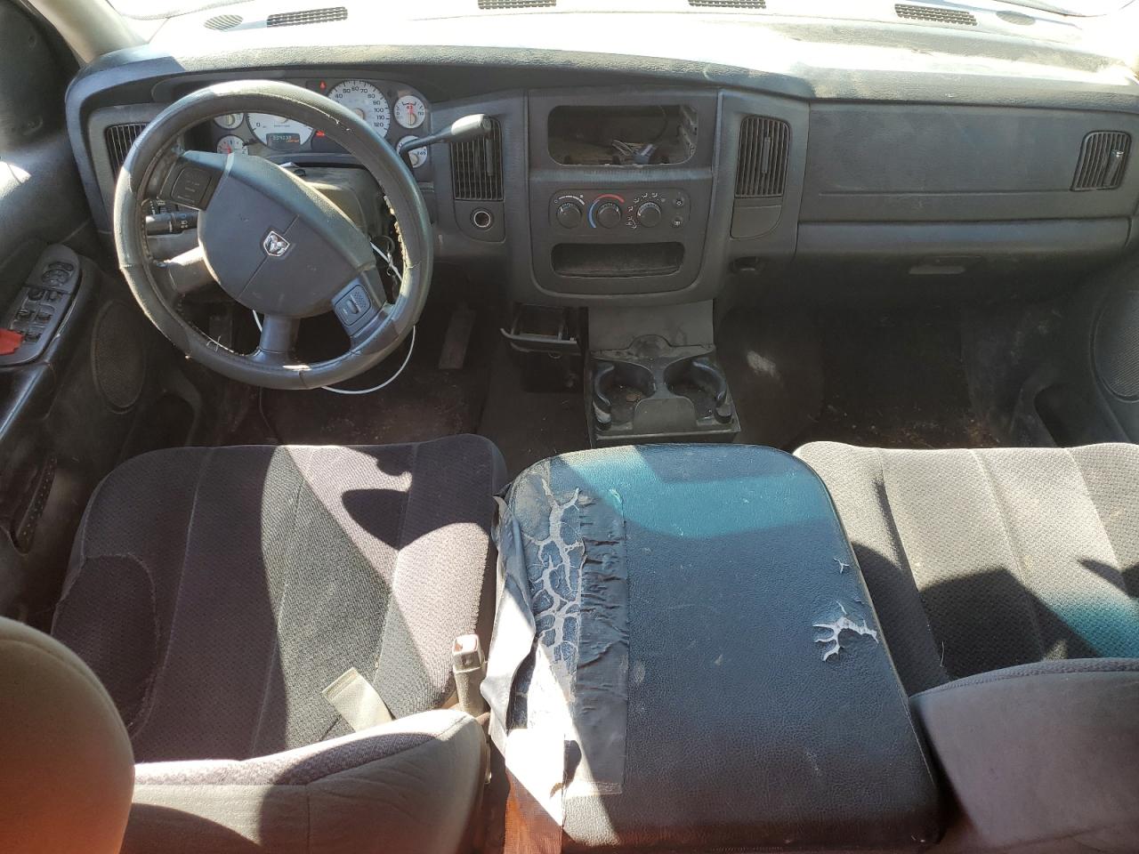 2005 Dodge RAM - Image 8