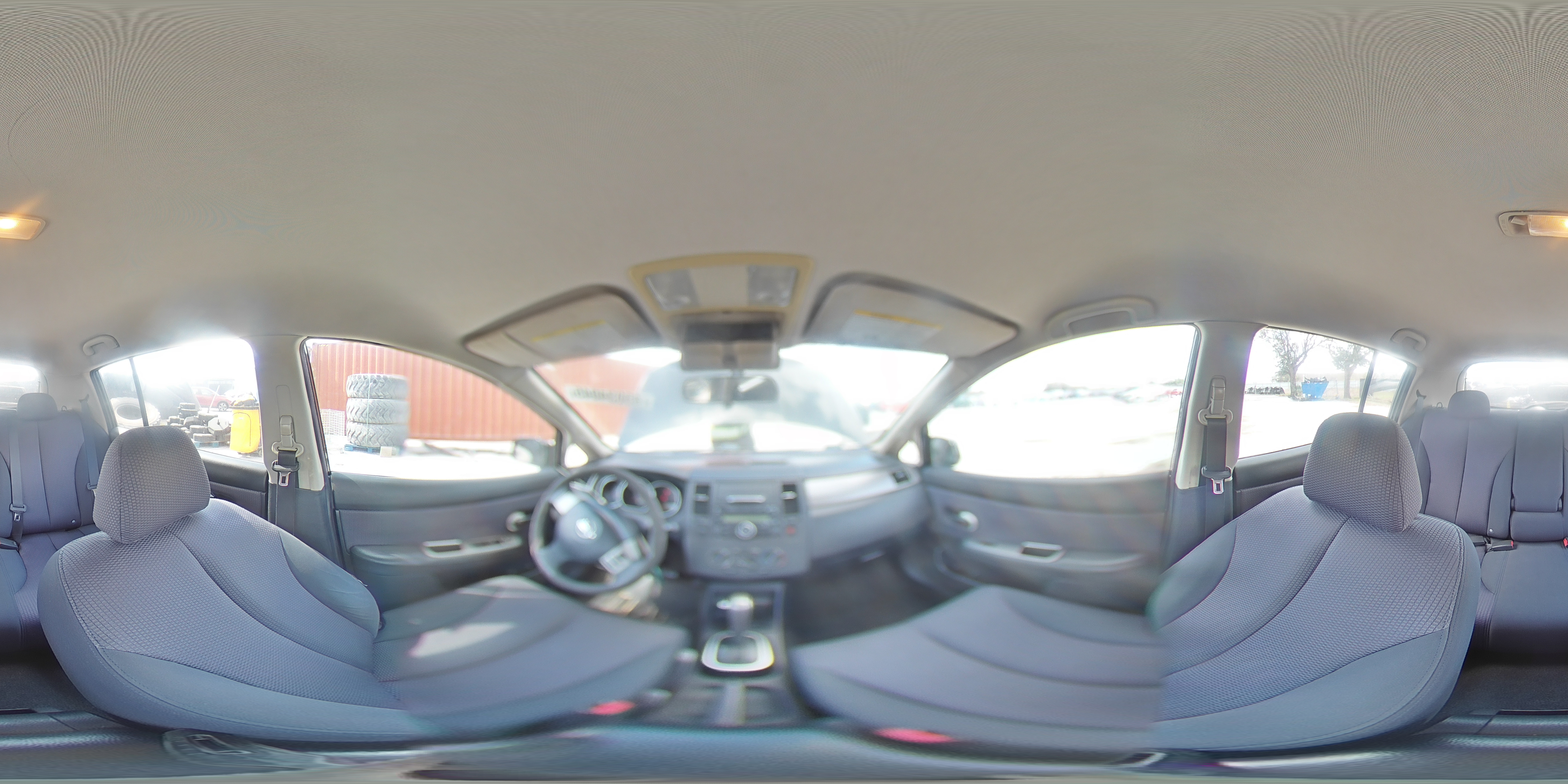 2008 Nissan Versa - Image 13