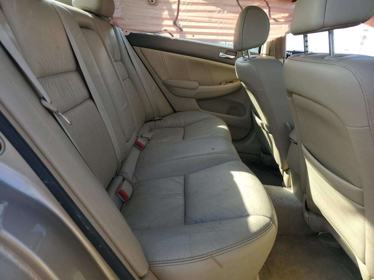 2004 Honda Accord - Image 10