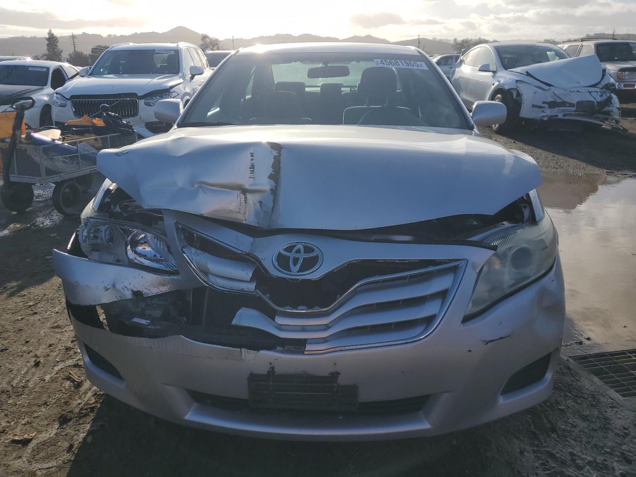 2010 Toyota Camry - Image 5
