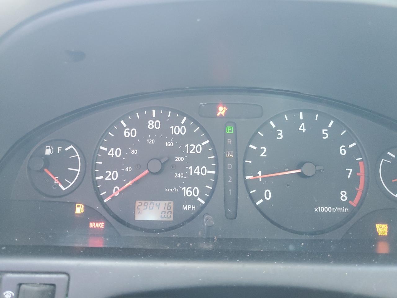 2000 Nissan Maxima - Image 9