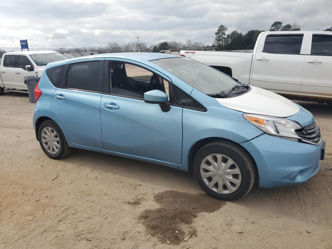 2015 Nissan Versa - Image 4