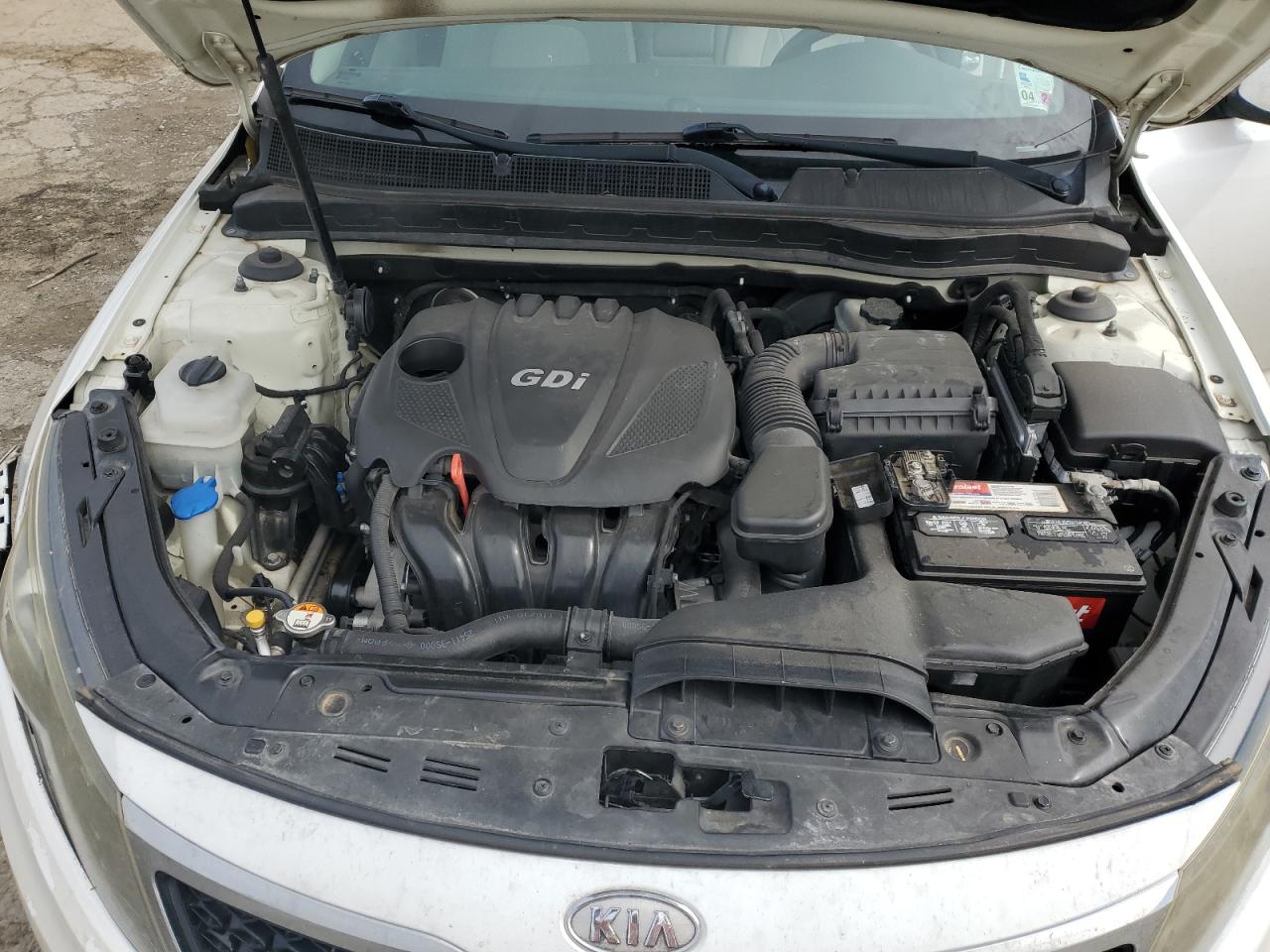 2011 Kia Optima - Image 12