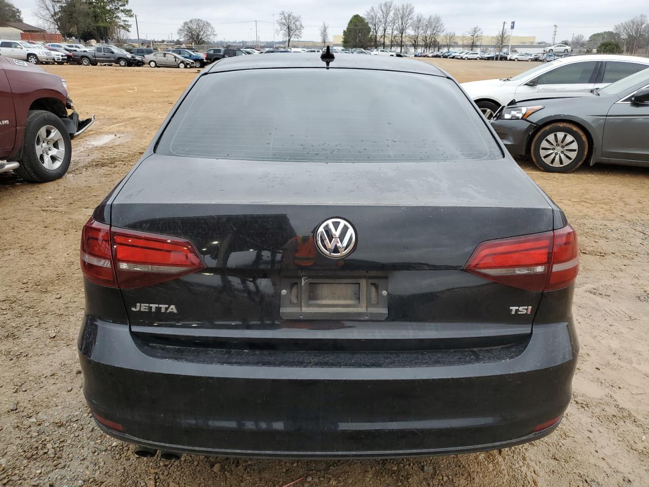 2016 Volkswagen Jetta - Image 6