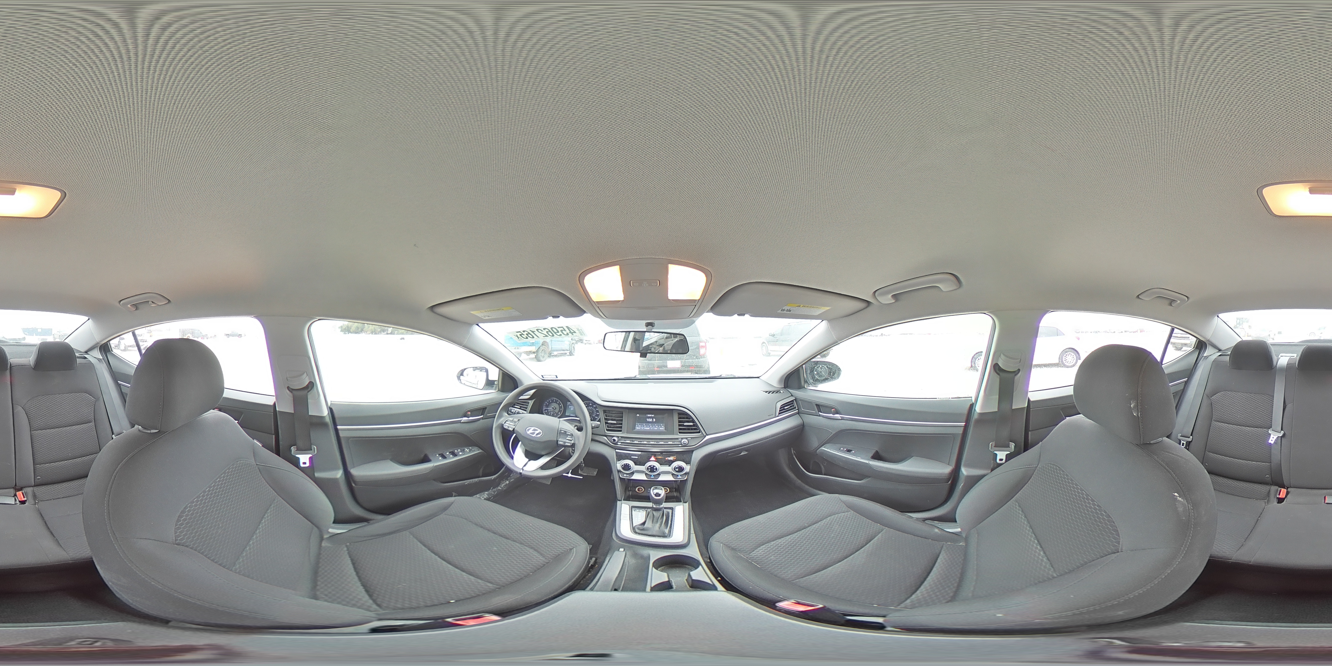 2019 Hyundai Elantra - Image 12