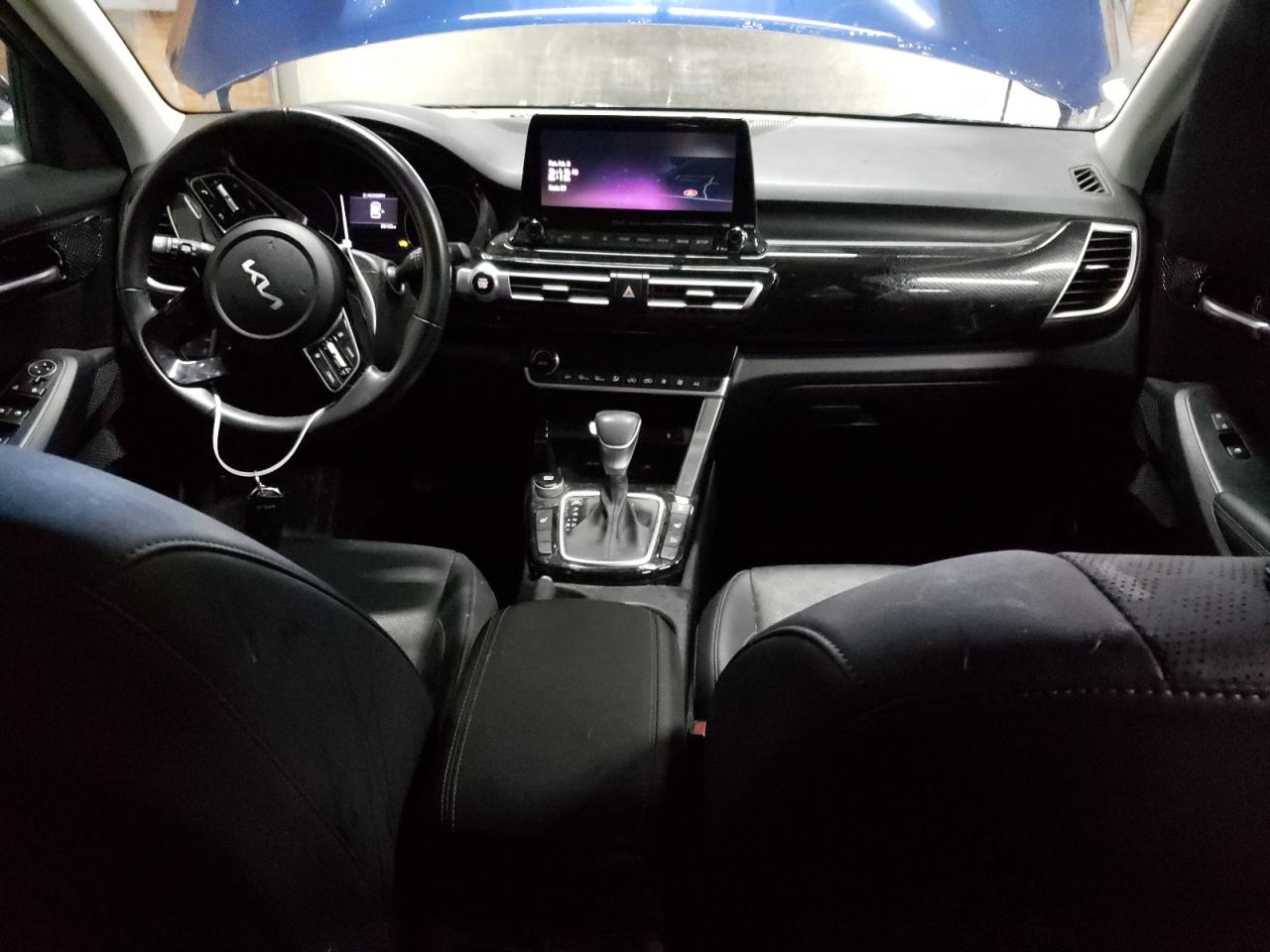 2023 Kia Seltos - Image 8