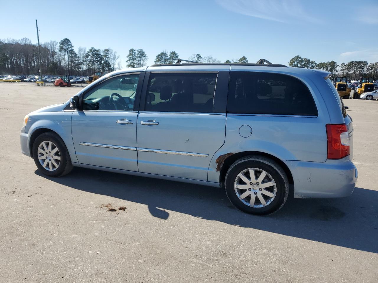 2012 Chrysler Town & Country - Image 2