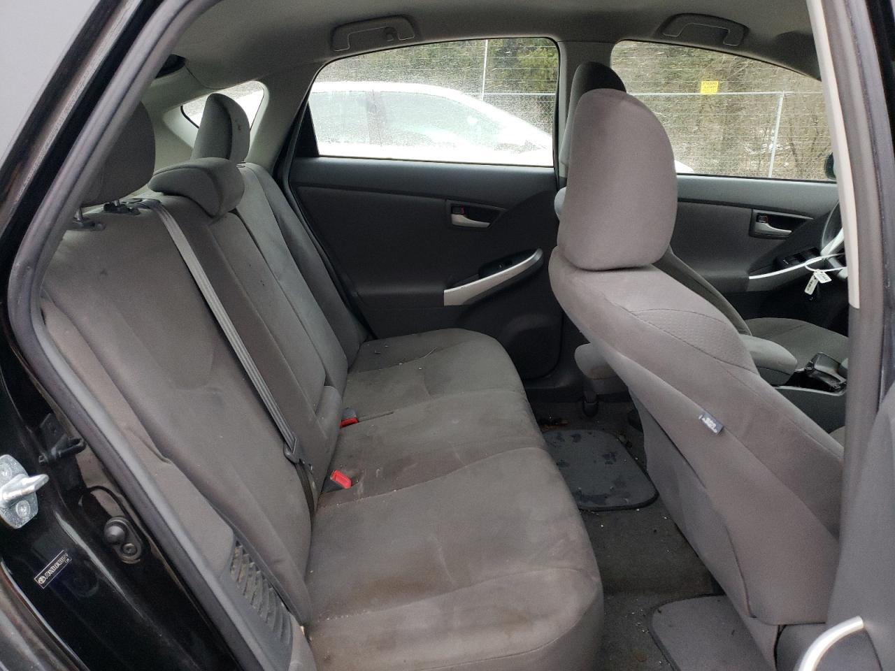 2010 Toyota Prius - Image 10