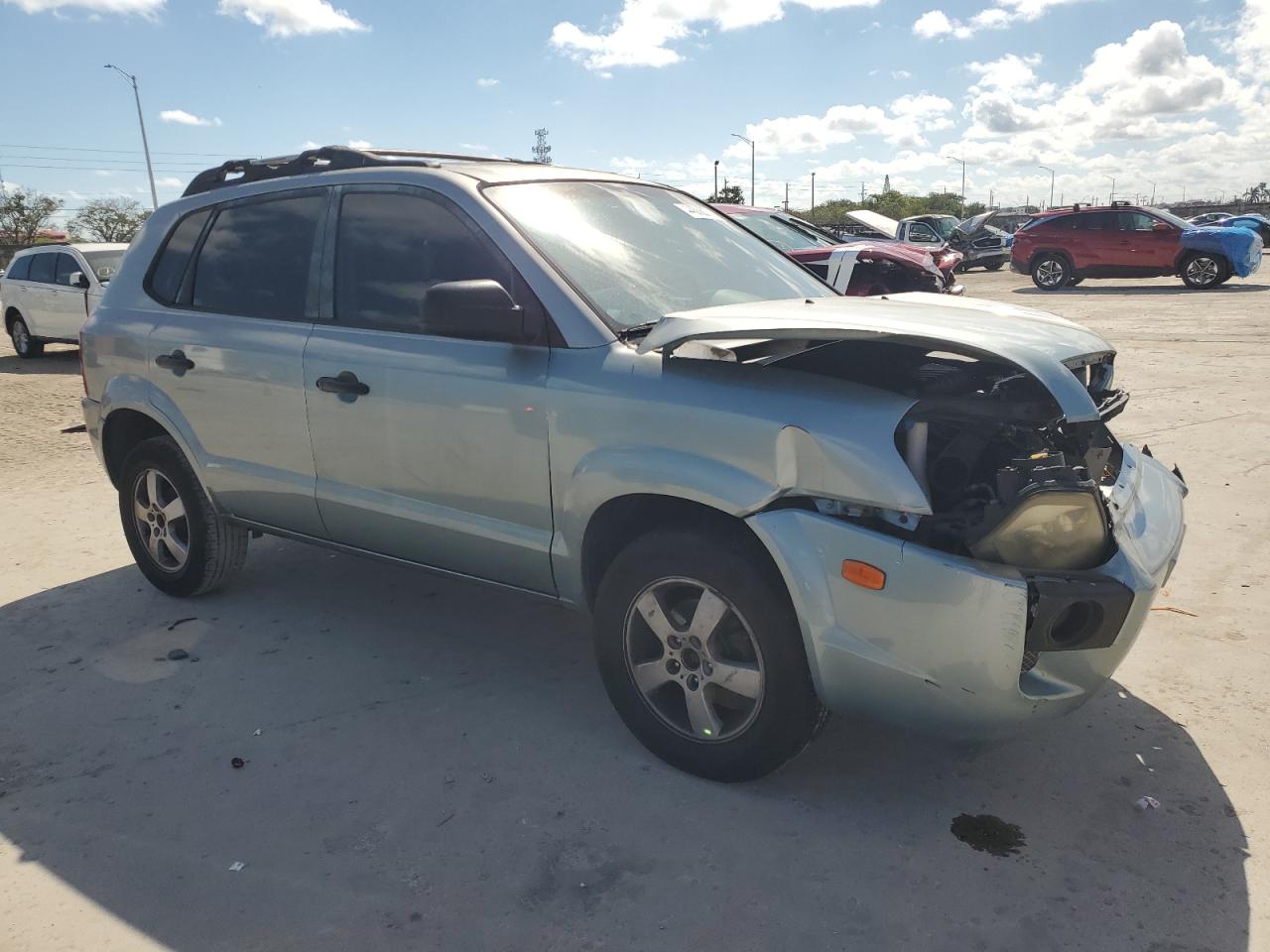 2005 Hyundai Tucson - Image 4