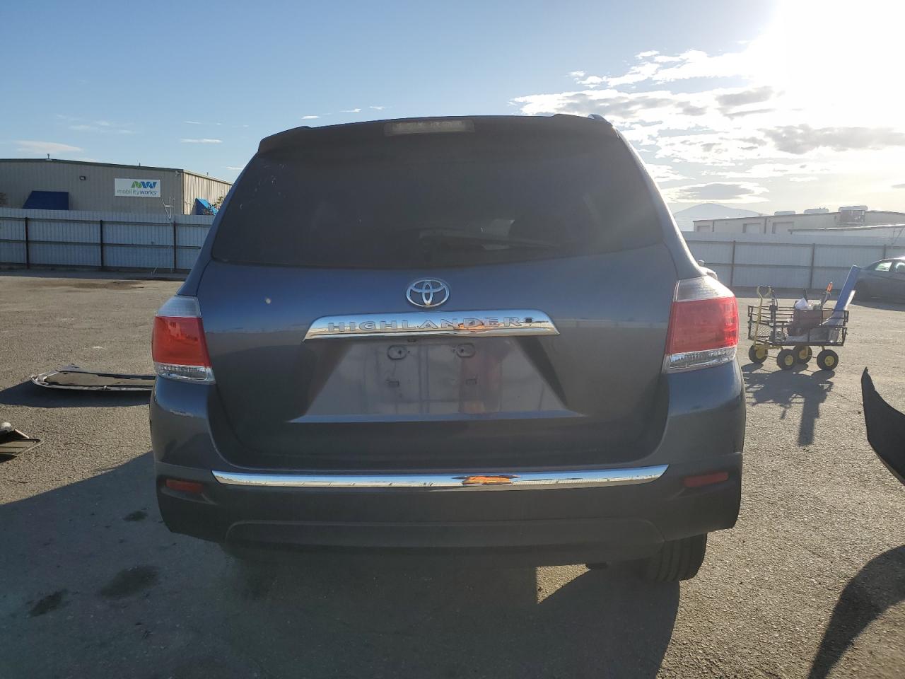 2012 Toyota Highlander - Image 6