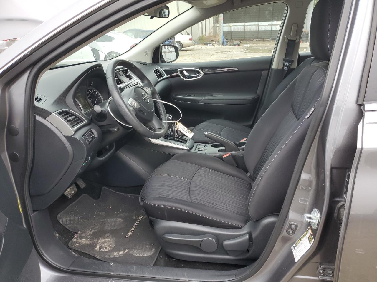 2016 Nissan Sentra - Image 7