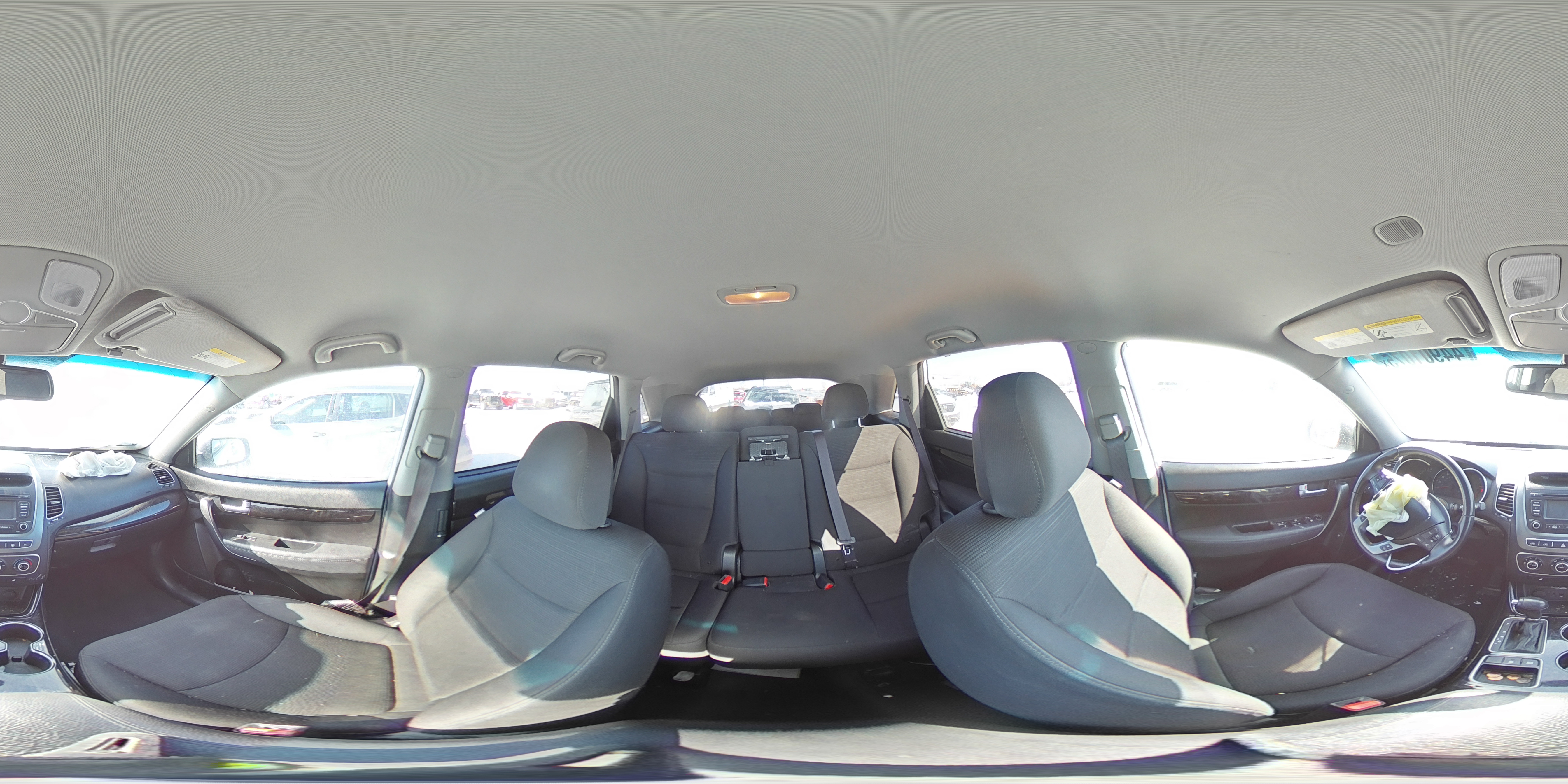 2014 Kia Sorento - Image 13