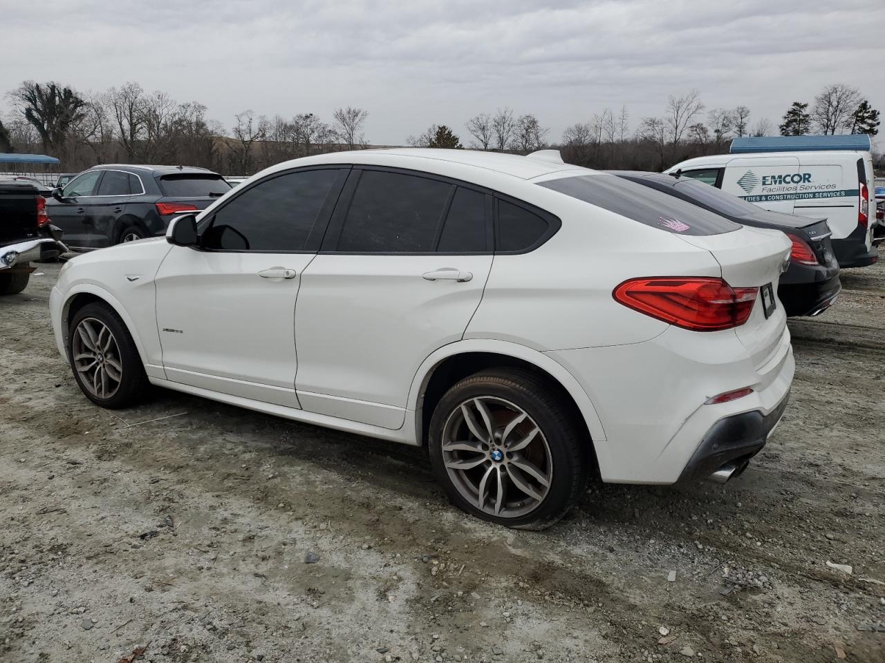 2016 BMW X4 - Image 2