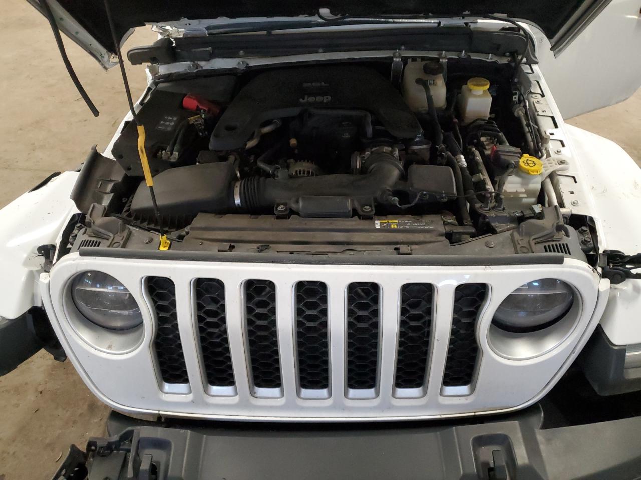 2020 Jeep Gladiator - Image 11