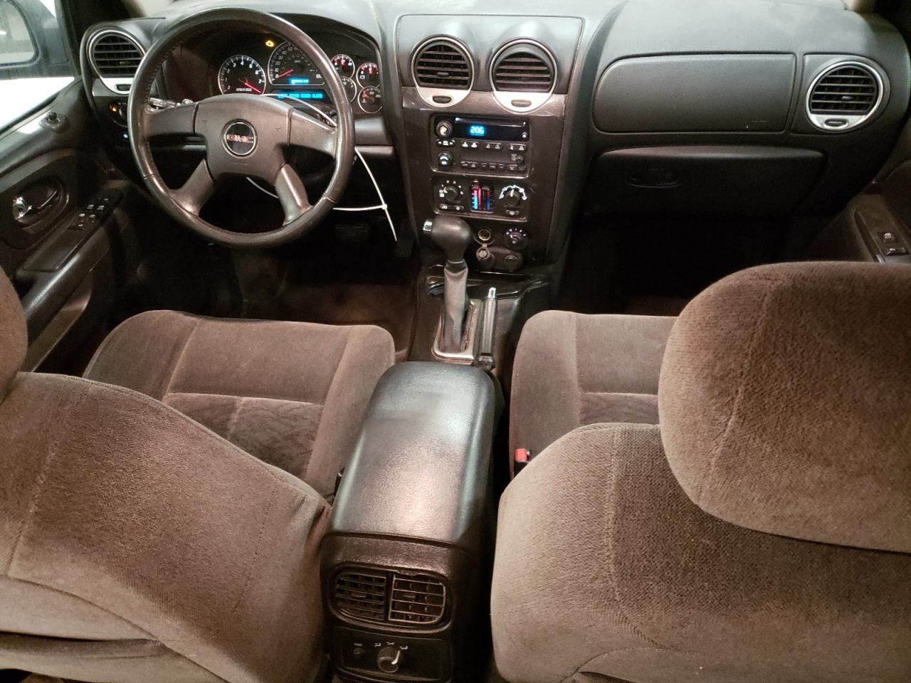2005 GMC Envoy - Image 8
