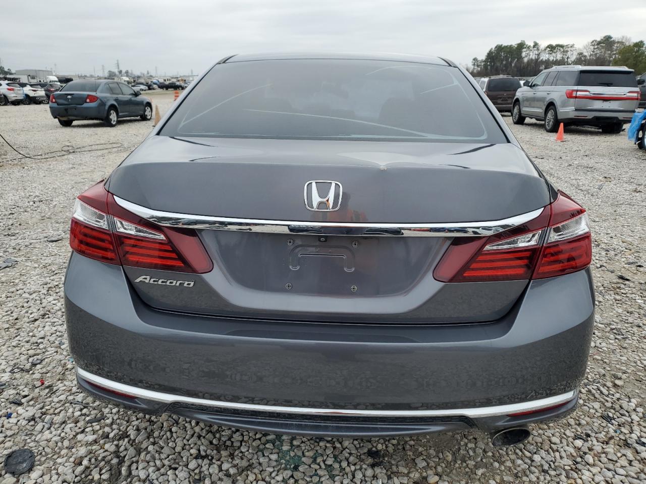 2017 Honda Accord - Image 6