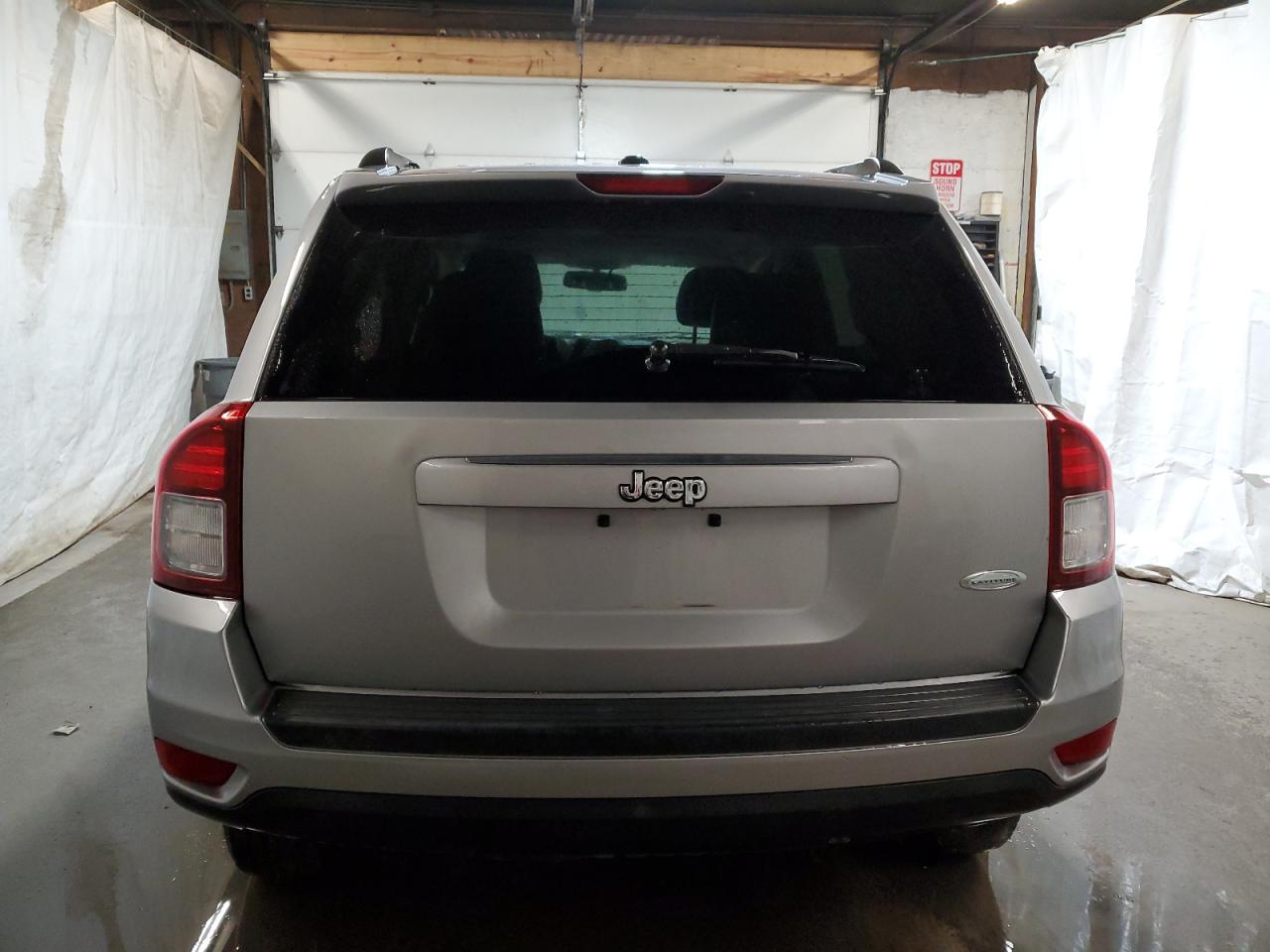 2017 Jeep Compass - Image 6