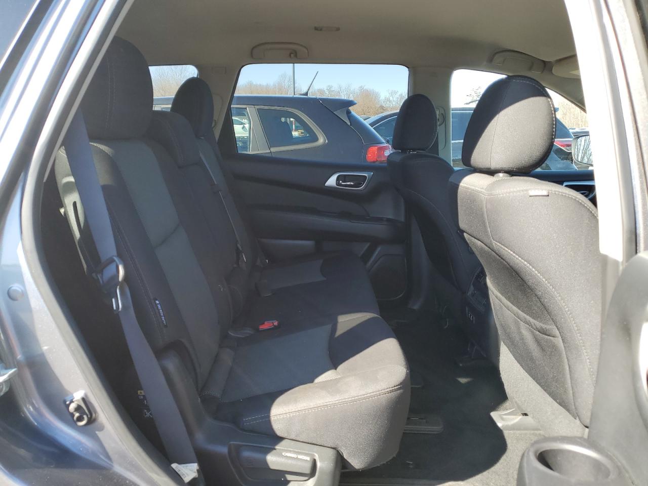 2019 Nissan Pathfinder S VIN: 5N1DR2MM0KC651688 Lot: 47179175