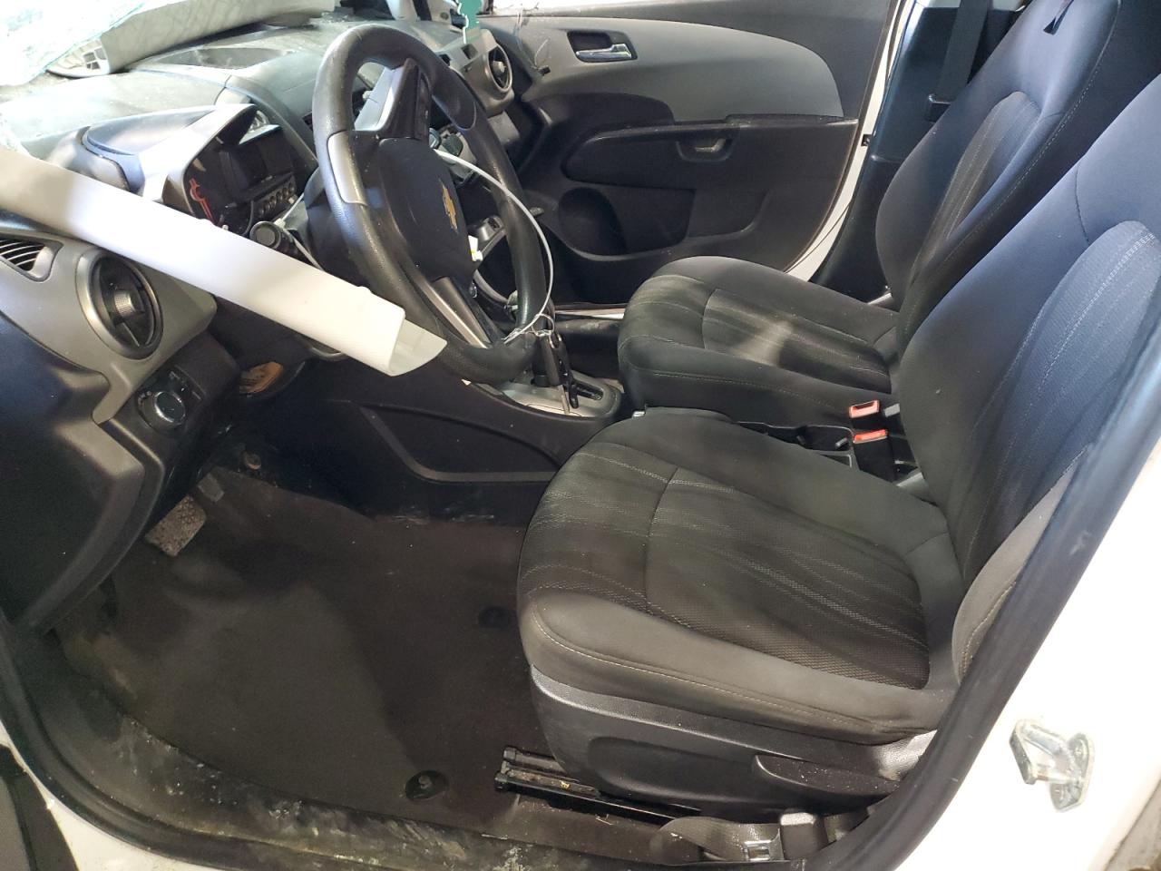 2014 Chevrolet Sonic - Image 7