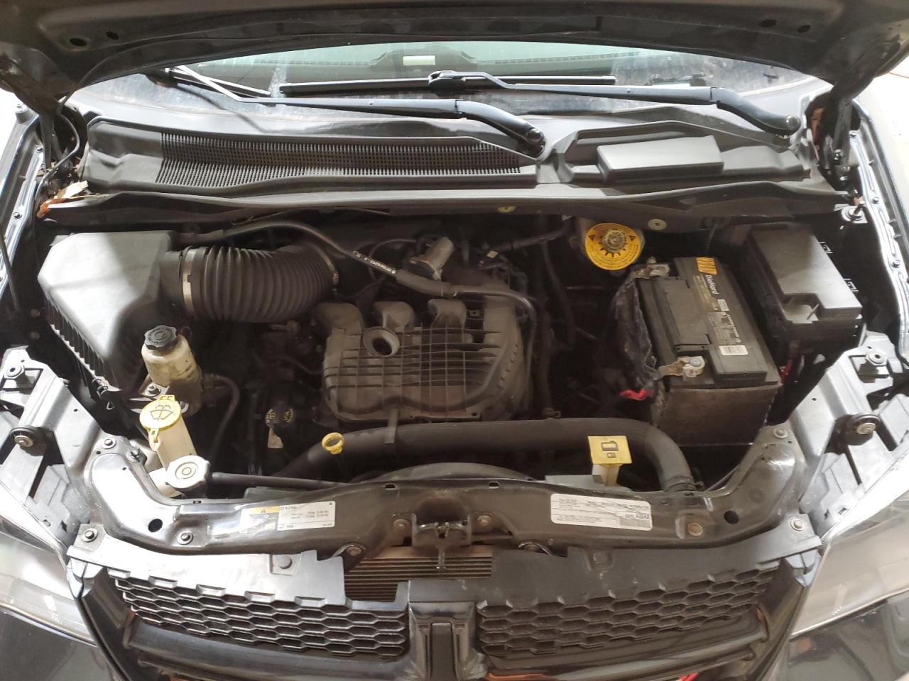 2019 Dodge Caravan - Image 12
